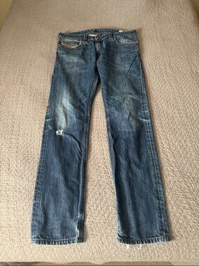 Diesel Industry Slim Skinny Distressed Jeans